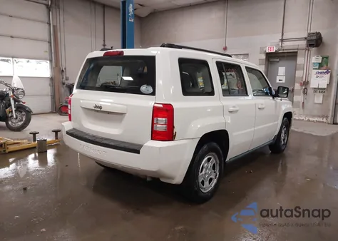 2010 Jeep Patriot Sport from USA, damaged, VIN 1J4NT2GBXAD530061